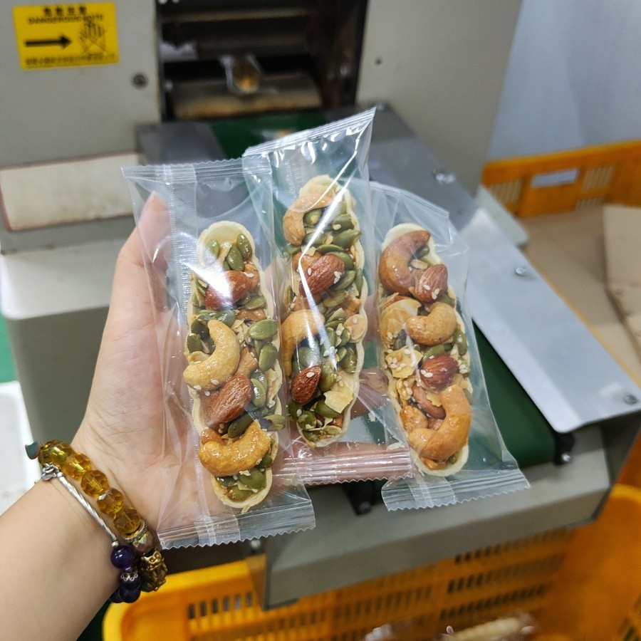 Bánh đế thuyền mix hạt Lidafa Bánh đế thuyền mix hạt Lidafa