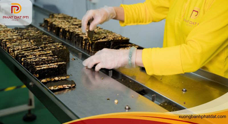 Snack rong biển kẹp ngũ cốc Phát Đạt Snack rong biển kẹp ngũ cốc Phát Đạt